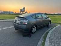 Toyota Prius Sprowadzony, Hybryda