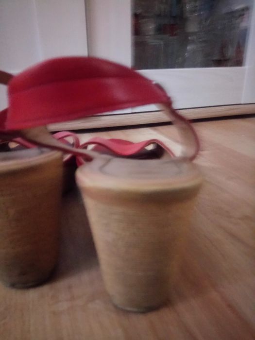 sandały lasocki na koturnie