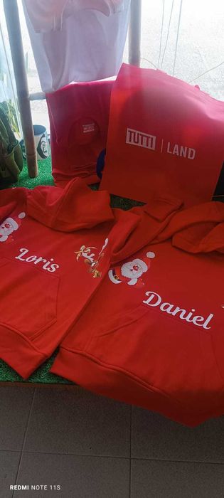 T-shirts e Camisolas de Natal.