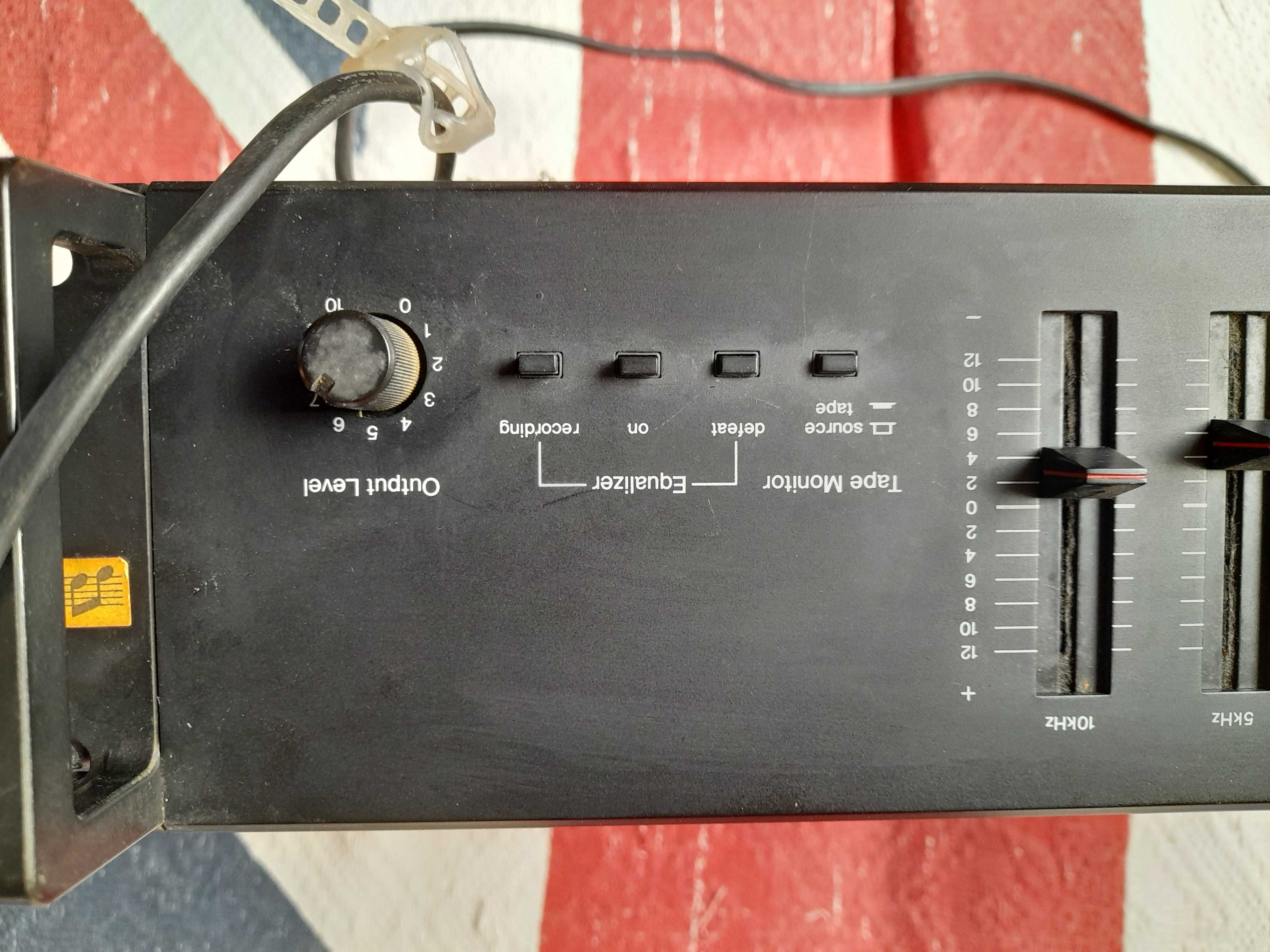 Equalizador Stereo  SANSUI  SE 7 preto vintage  Não funciona  (peças)