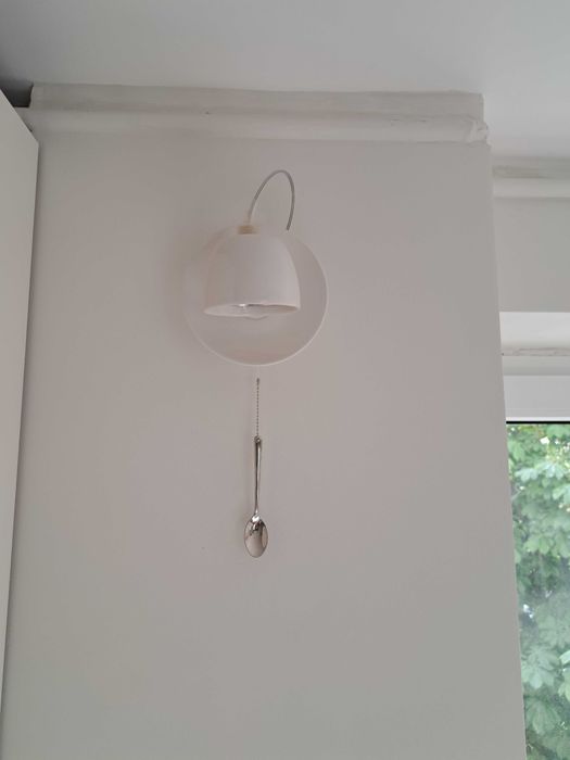 Lampa ścienna w kształcie filiżanki Light au Lait