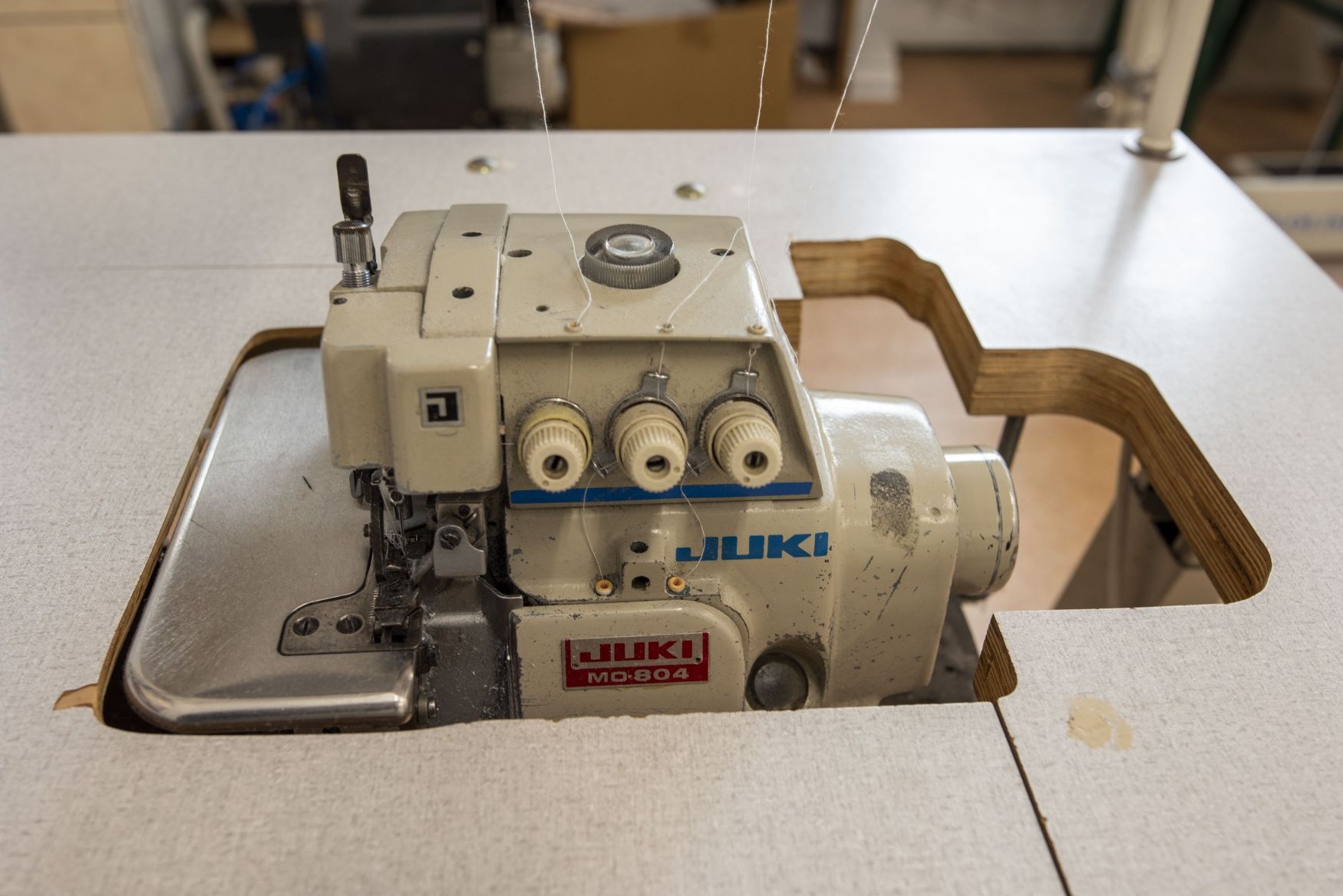Maszyna Overlock Juki 3 nitkowy MO-804
