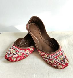 Indyjskie buty baleriny  khussa 37 zdobione orient boho księżniczka