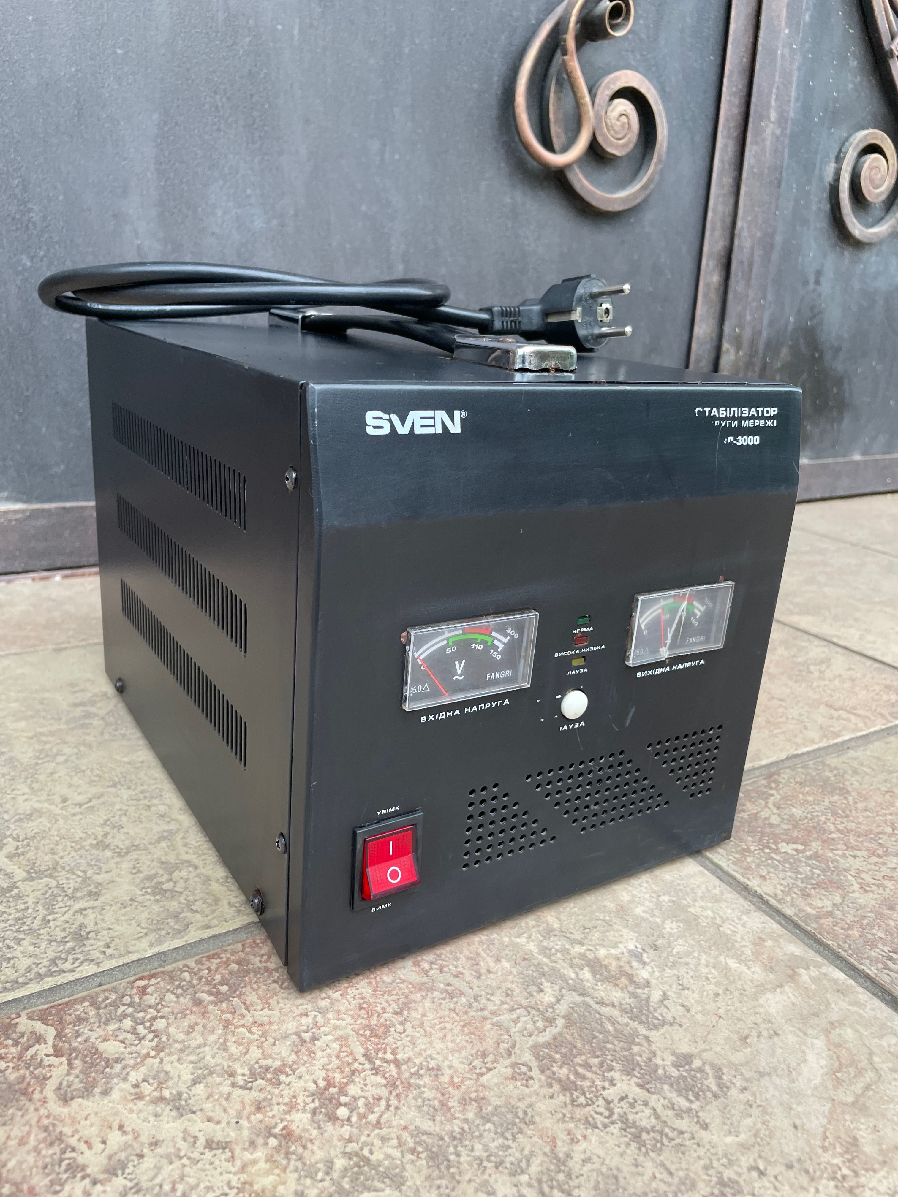 Стабилизатор напряжения SVEN AVR-3000