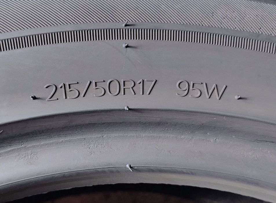 Шини всесезонні R17 215/50 Hankook Kinergy 4S2