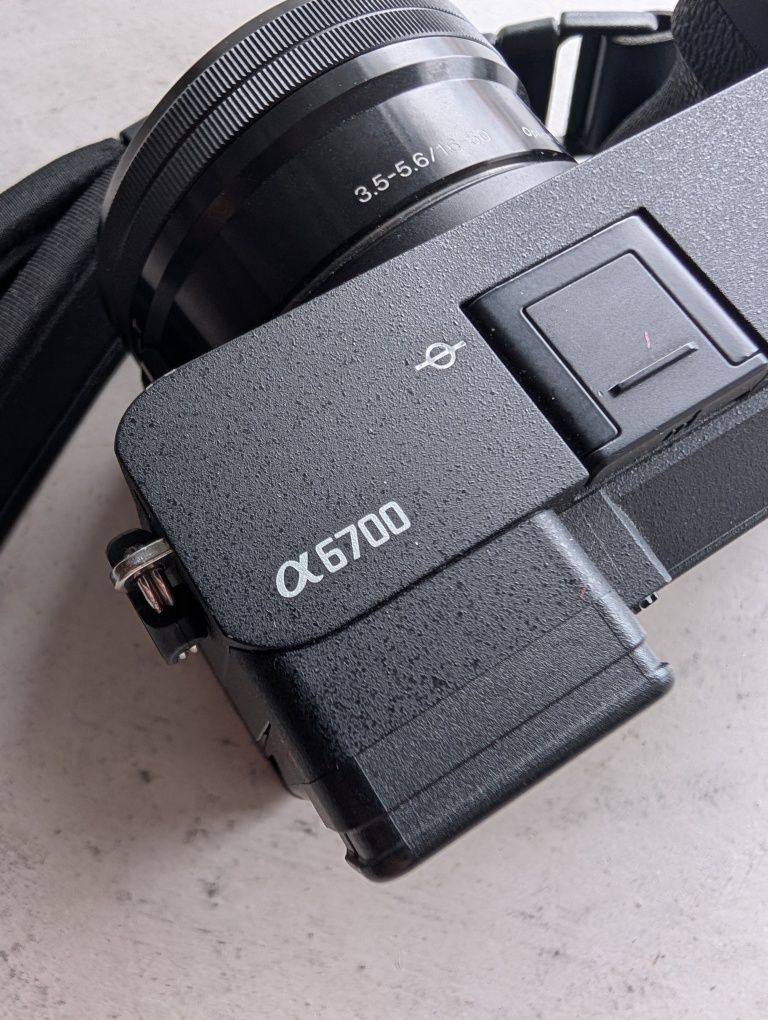 Sony a6700 com lente 16-50mm
