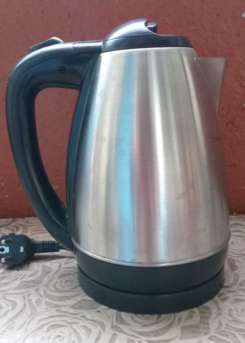 Електрочайник 1,8 л, 1500 Вт