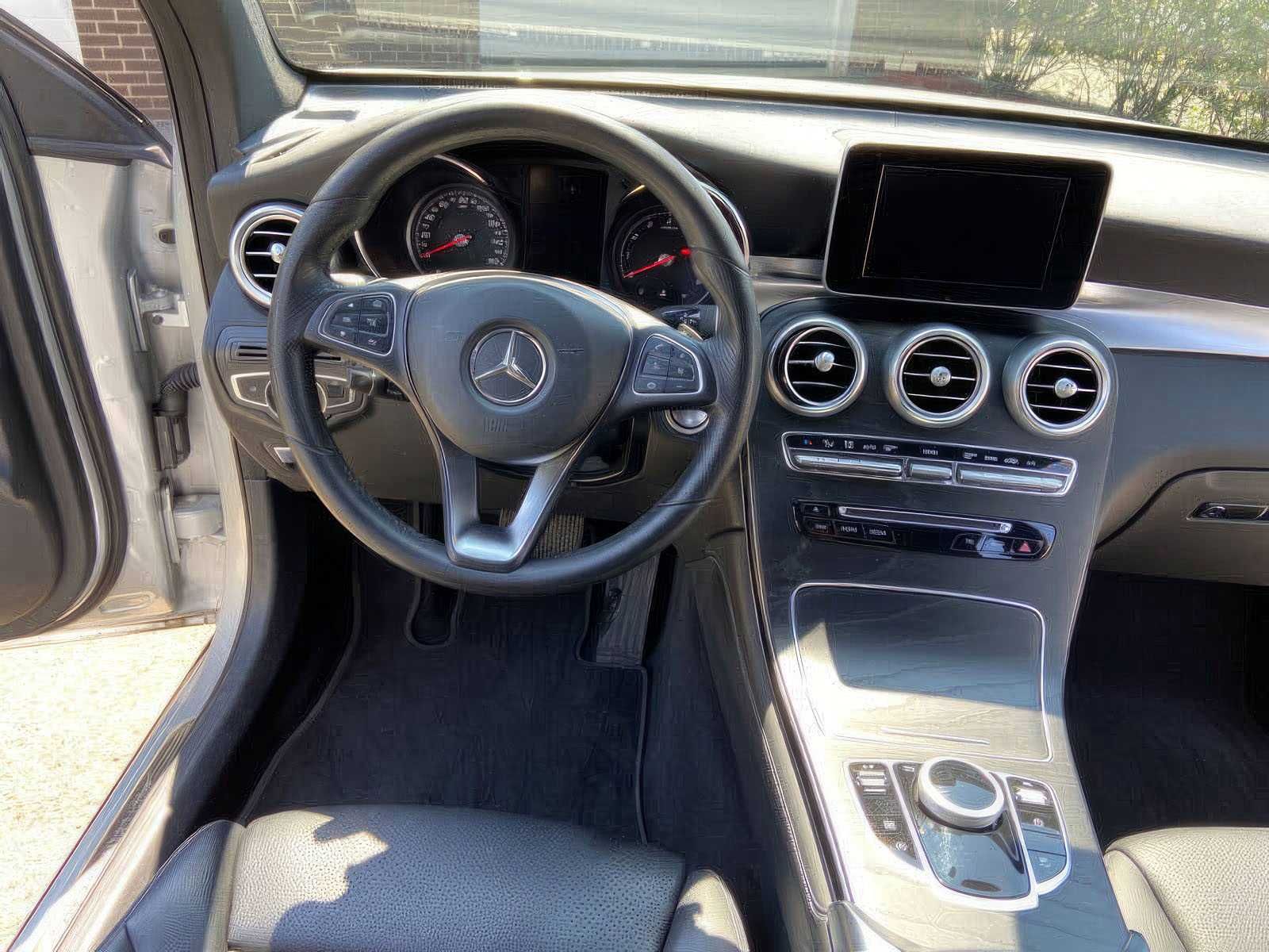 2018 Mercedes-Benz GLC 300 4MATIC