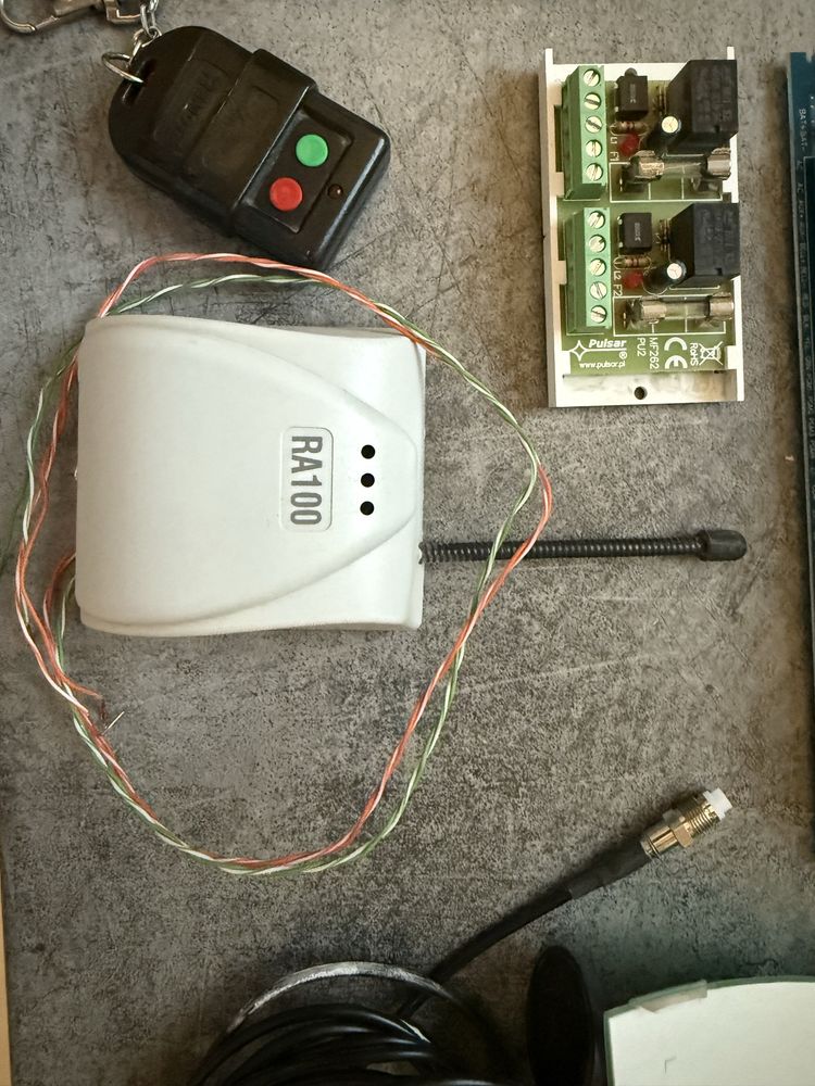 Alarm DSC sterowany przez GSM