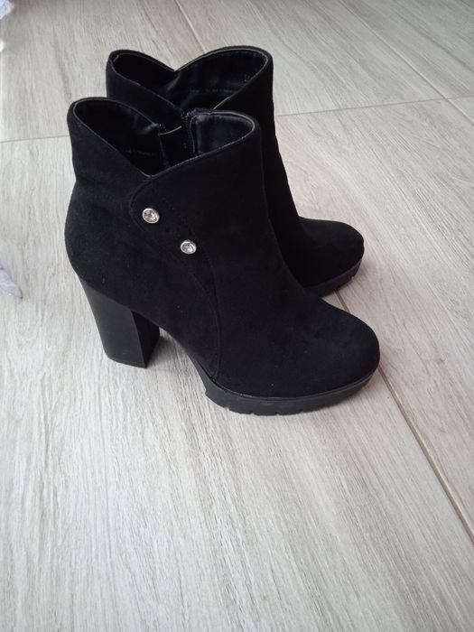 Buty damskie botki czarne na wysokim obcasie 37
