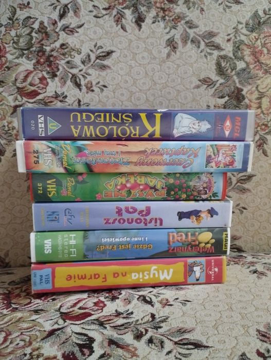Zestaw kaset VHS bajki