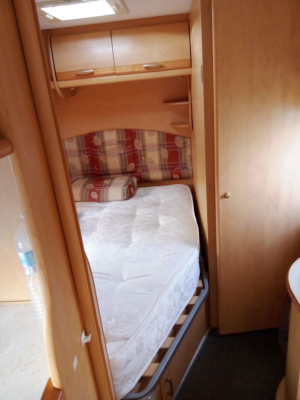 Vende-se caravana