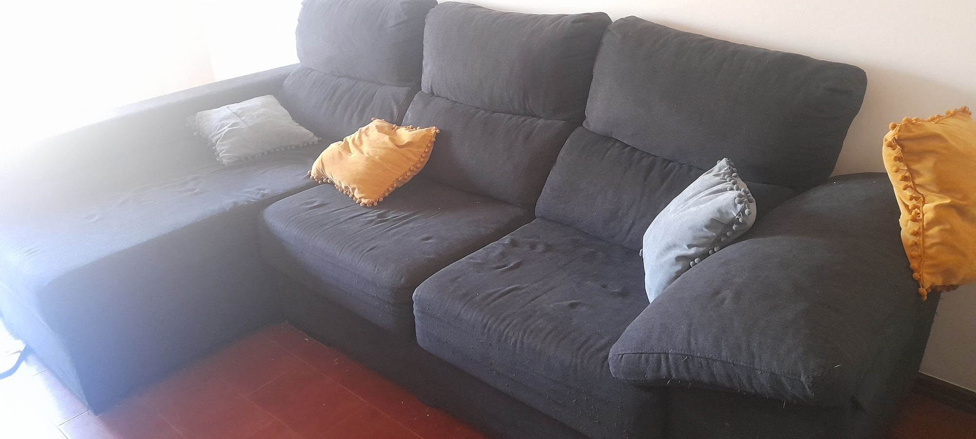 Cheslong,cinzento escuro