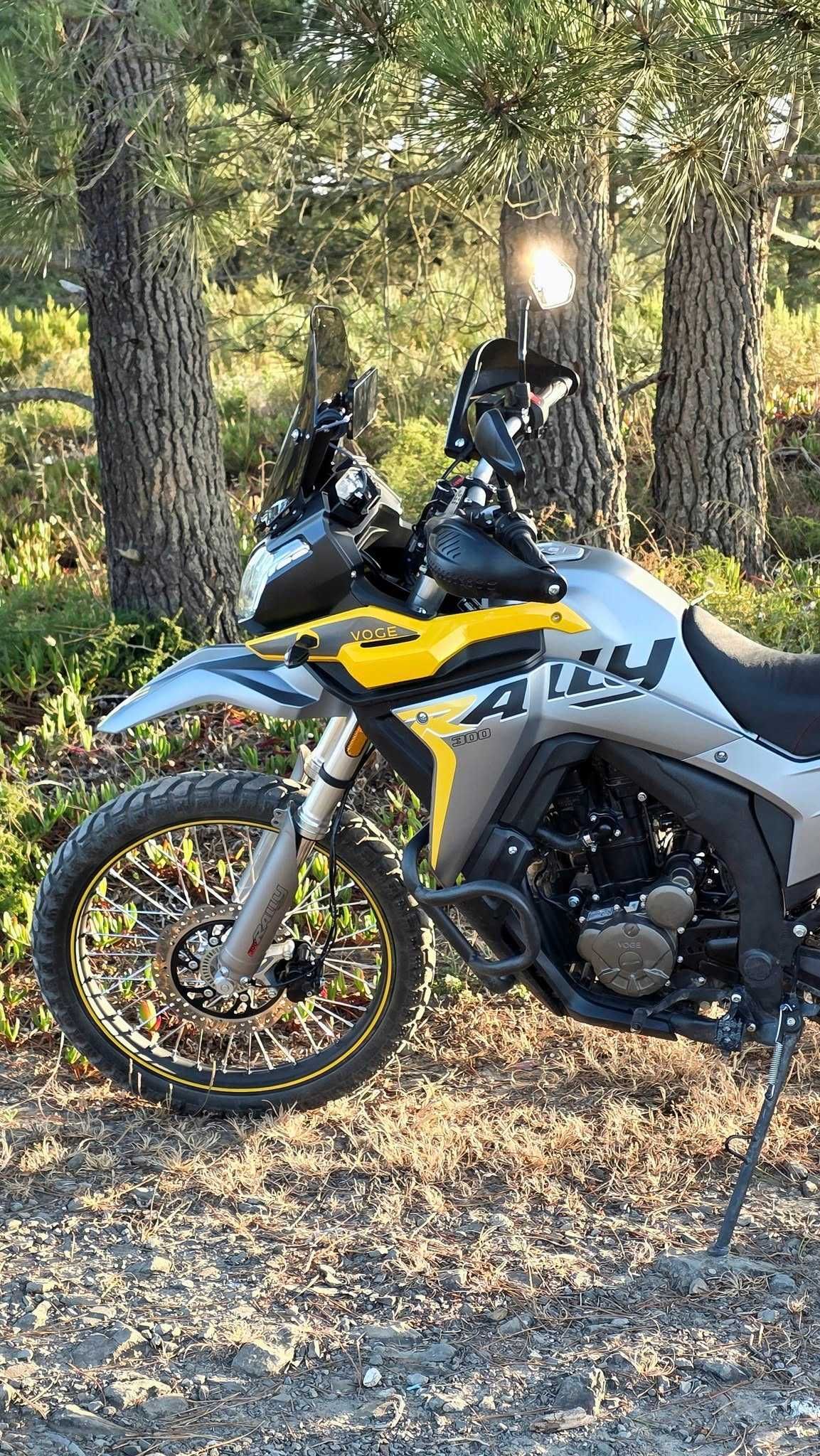 VOGE 300 RALLY 2024 com extras