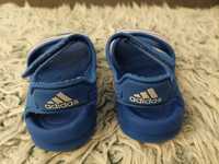 Sandałki Adidas R22