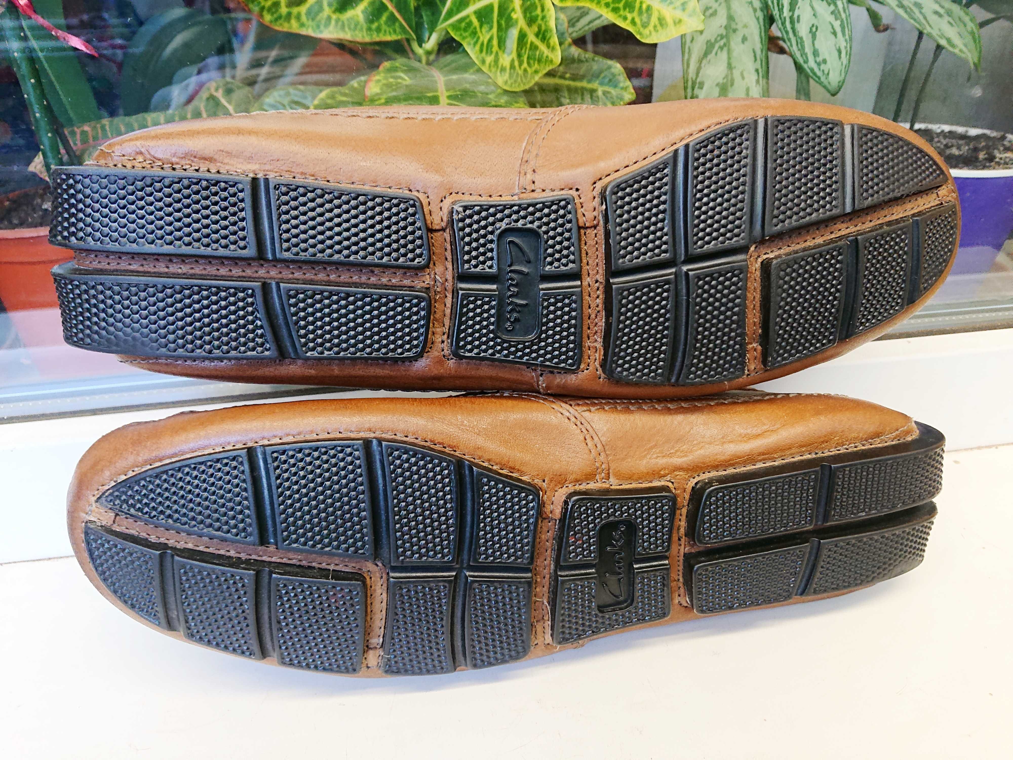 Очень мягкие и легкие  прошитые  мокасины "Clarks"  Оригинал  46 р