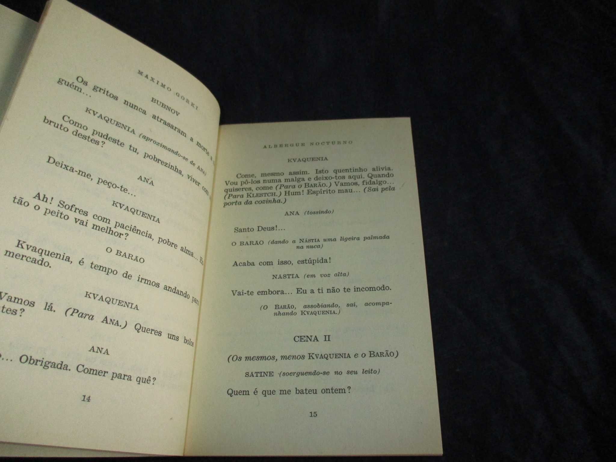 Livro Albergue Nocturno Máximo Gorki Os Livros das Três Abelhas