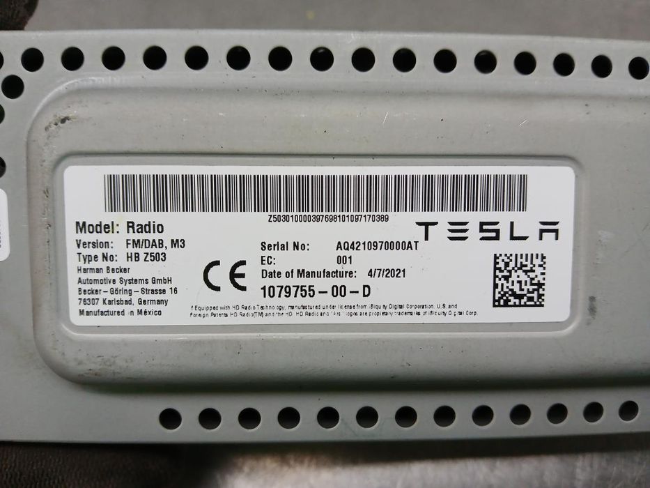 Módulo genérico TESLA Model 3 (5YJ3)