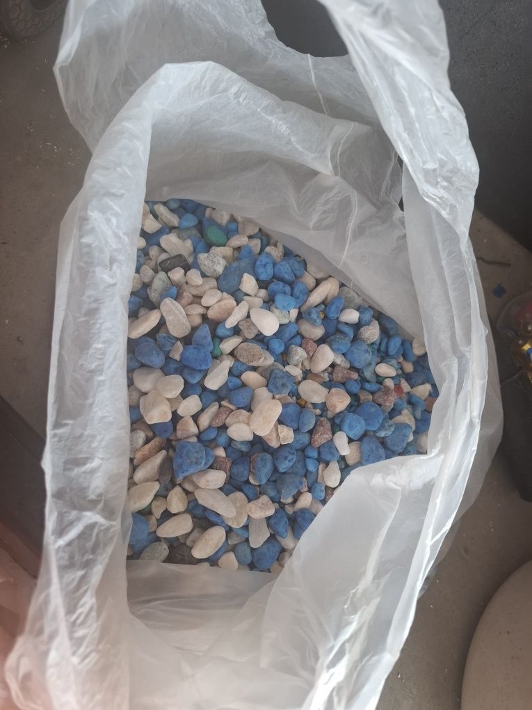 Akwarium 60x30x40 + szafka i żwirek