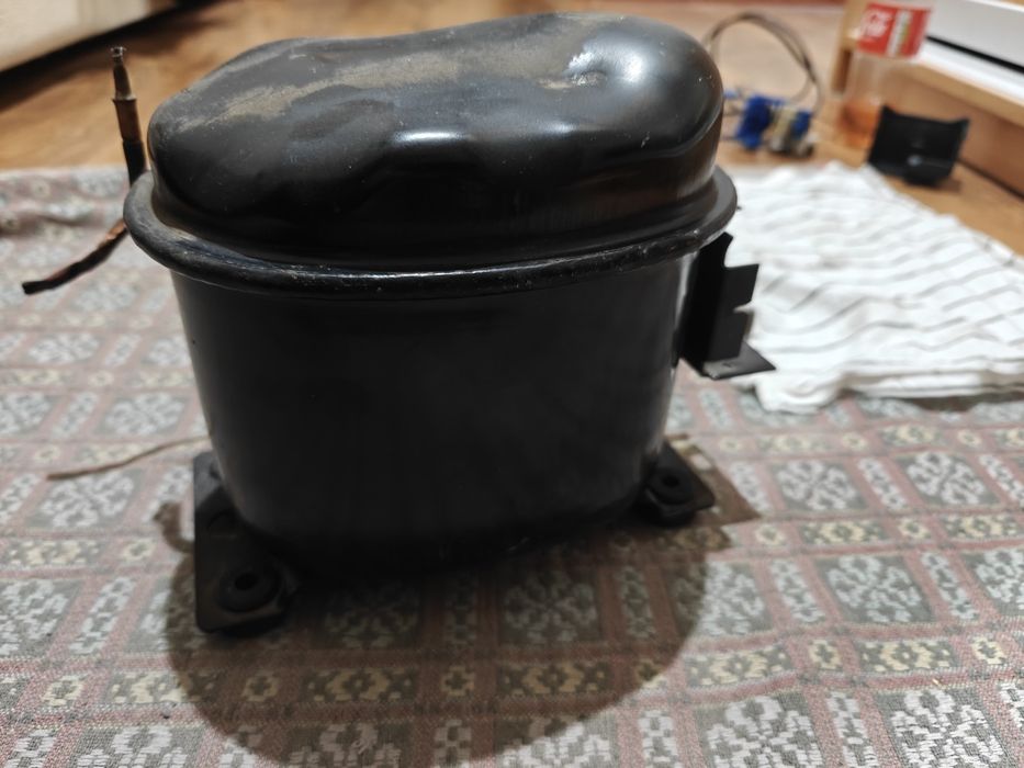 Компрессор холодильника