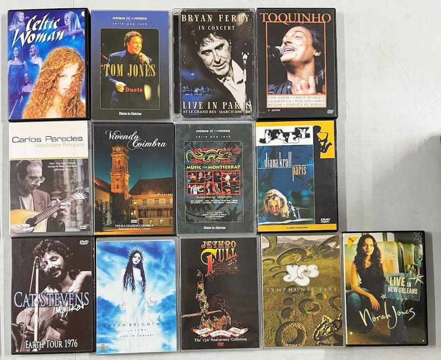 DVDs de vários grupos musicais musicais. (ver fotografias)