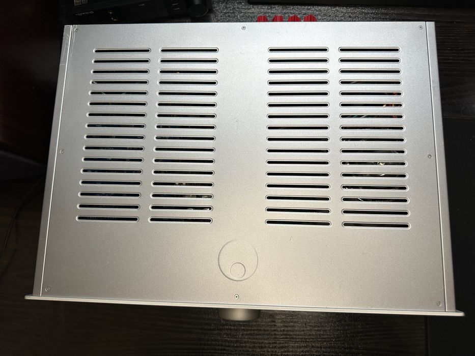 Усилитель Cambridge Audio Azur 640A V2