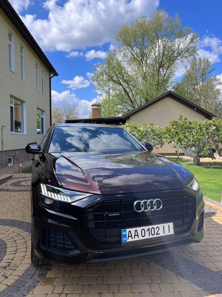 Продам преміум авто AUDI Q8S