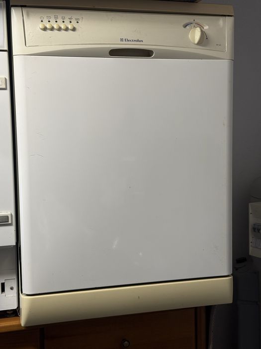 Vende se maquina de lavar loica