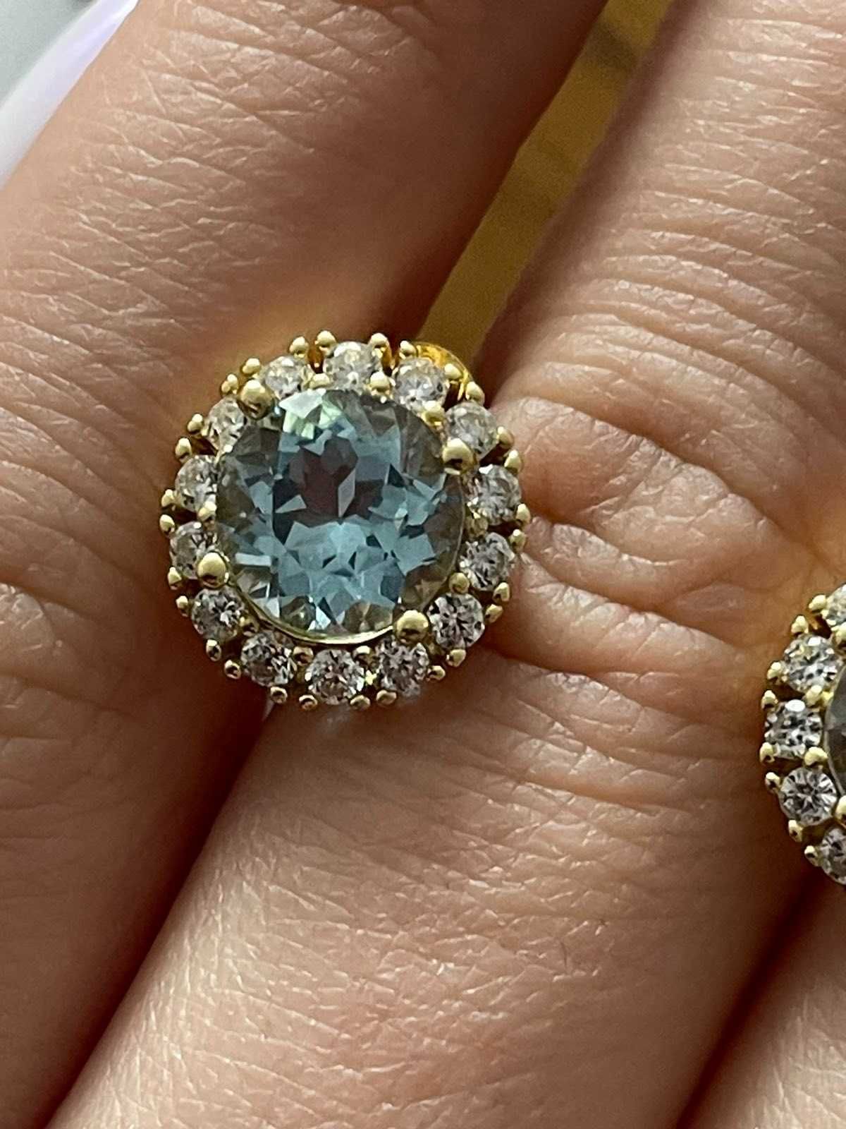 Серьги 925 пробы с голубым  топазом 8мм