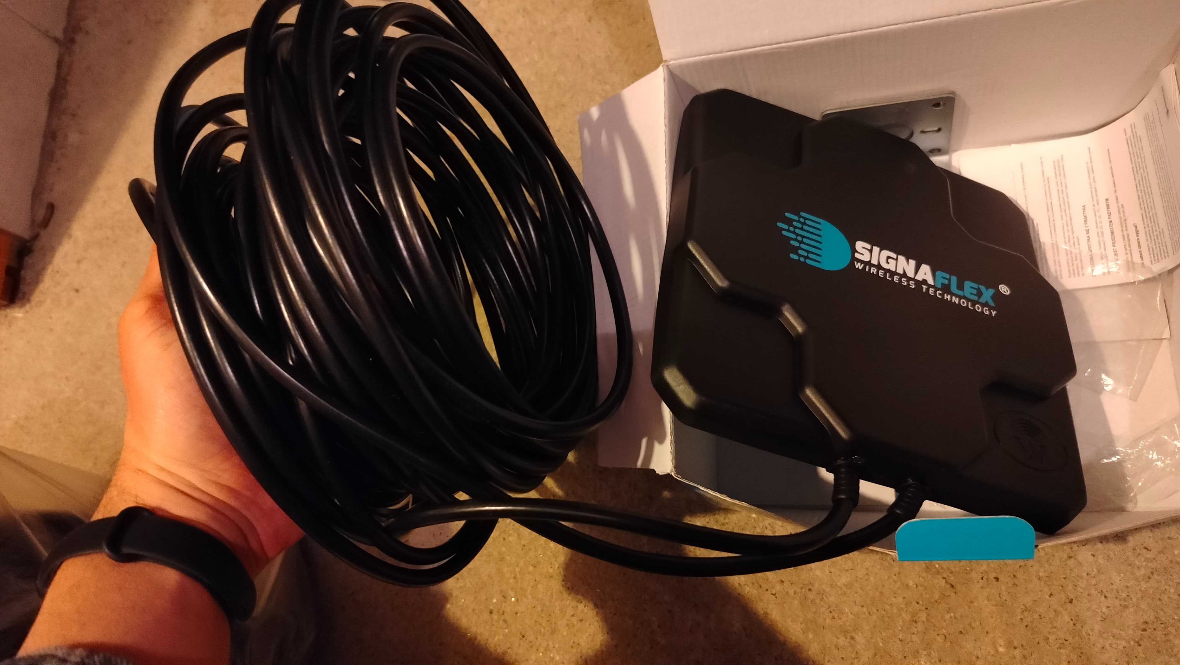 Antena Signaflex X-CROSS 2x22dBi 10m FMEż