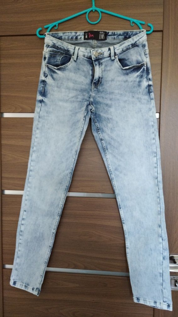 Spodnie jeansowe damskie rozm. 36