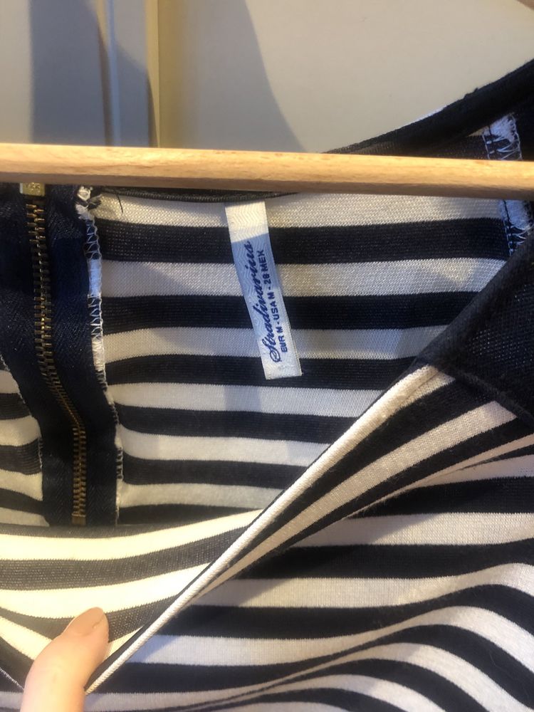 Sukienka mini w paski obcisła rękaw 3/4 stradivarius 38