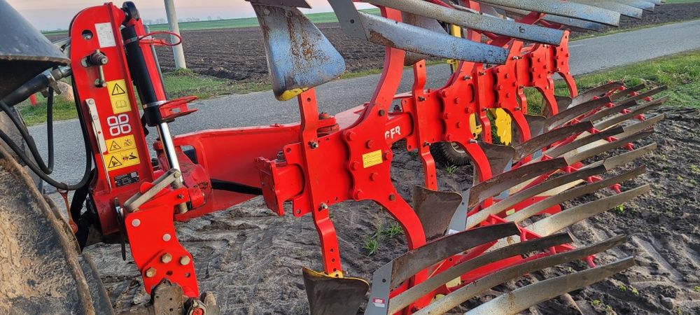 Pług obrotowy 5 Skibowy  Pottinger Servo 35