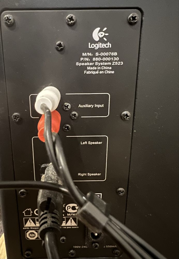 Colunas Logitec com subwoofer