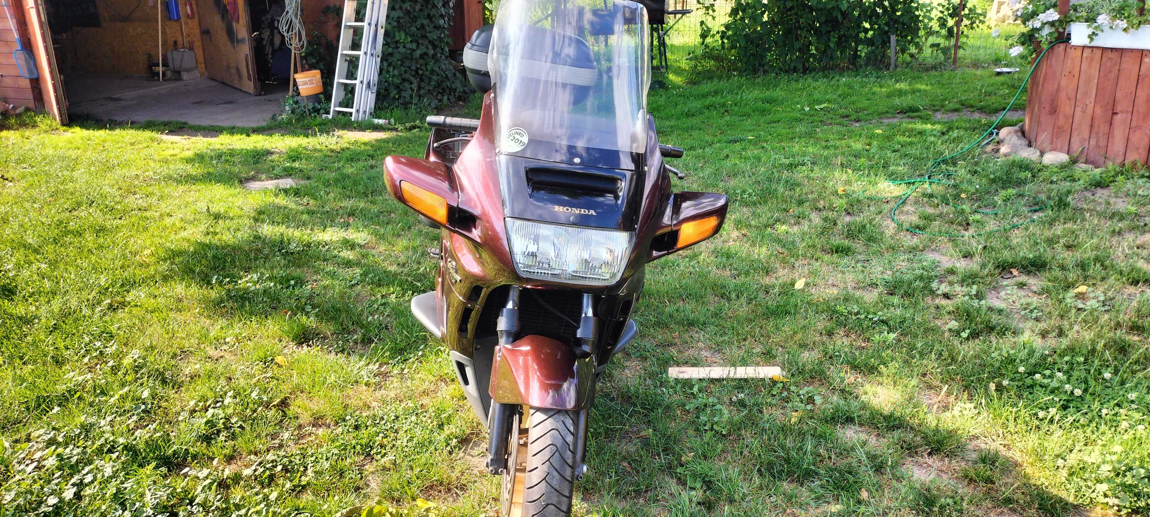 Motocykl Honda ST 1100