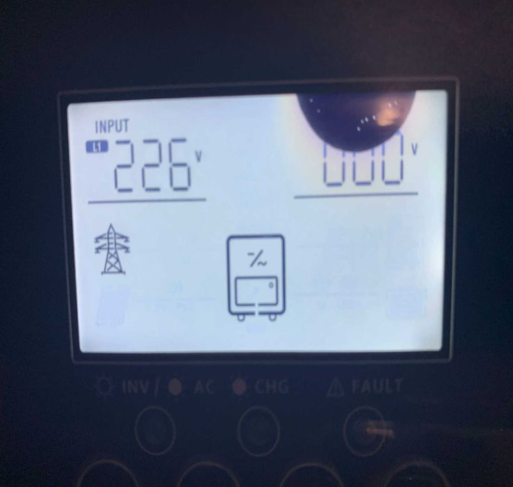 Гибридный солнечный инвертор 3 кВт 48 В (Off-Grid / Grid-Tie) MPPT б/у