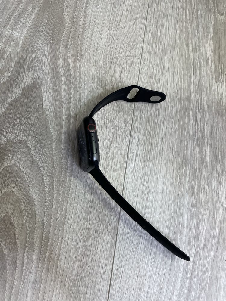 Apple Watch 5-го покоління 44 мм