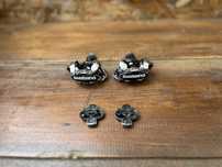 Контактні педалі Shimano 520.