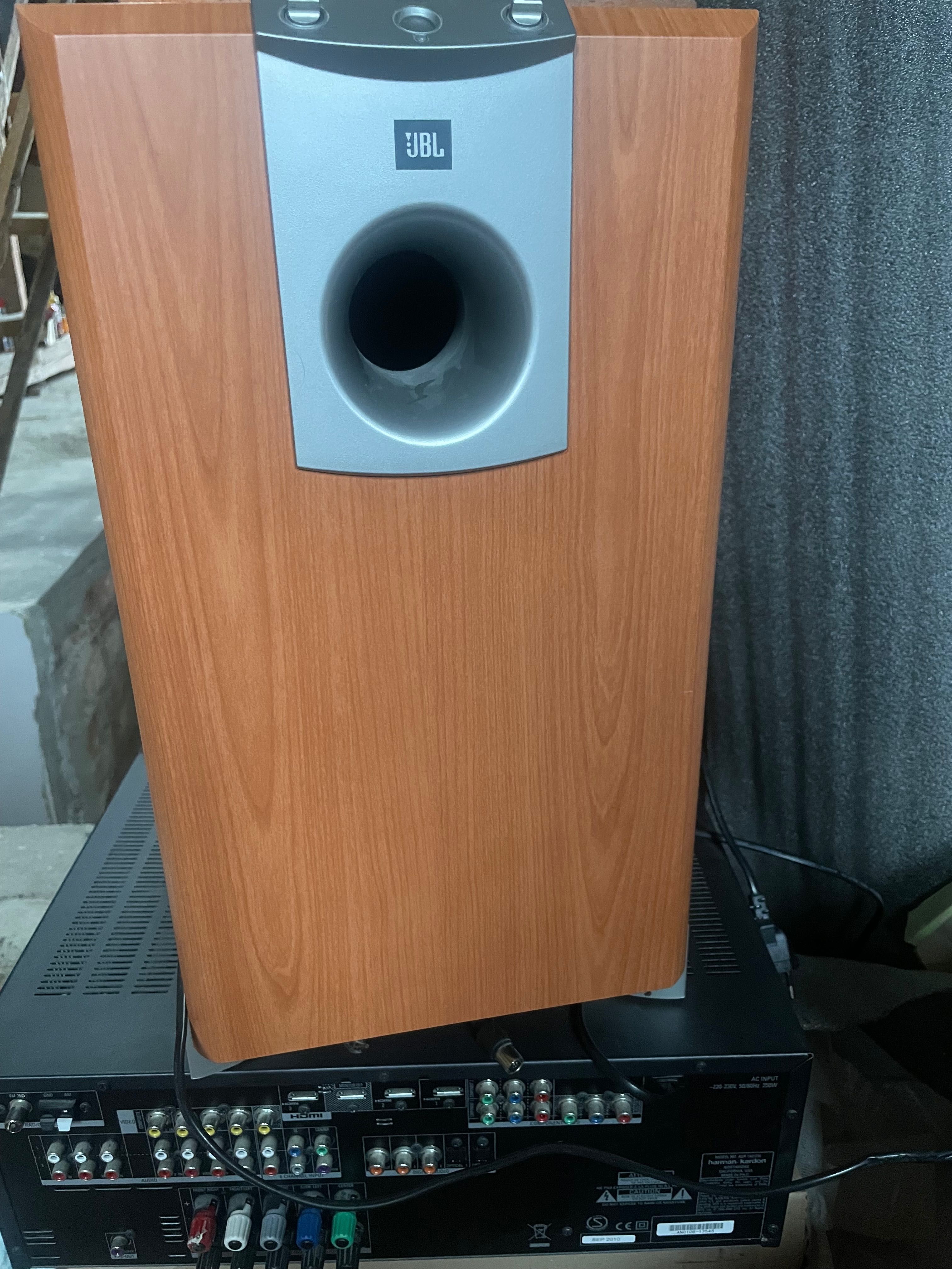 Amplituner Harman Kardon AVR142+kpl. JBL Głośników
