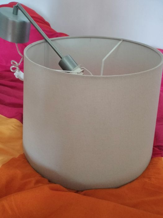 Candeeiro de teto novo sem etiquetas