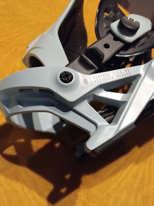 Zestaw Snowboard Rome Ravine 155 cm + Wiązania Jones Mercury M 40-43