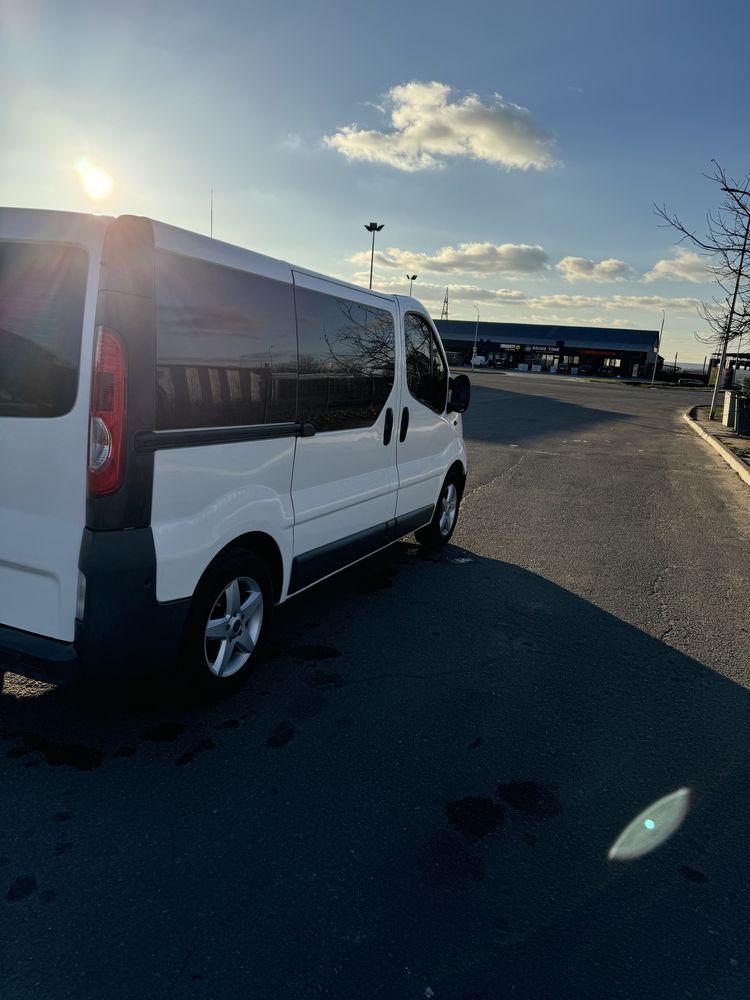 Renault trafic 2.0 dci