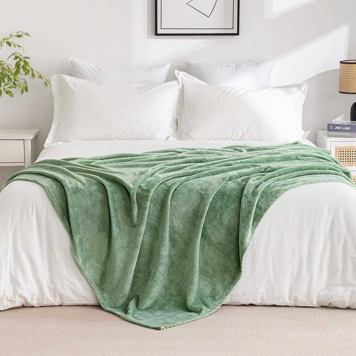 Nowy koc polarowy / kocyk / narzuta / pled / 130x150cm / A2380!