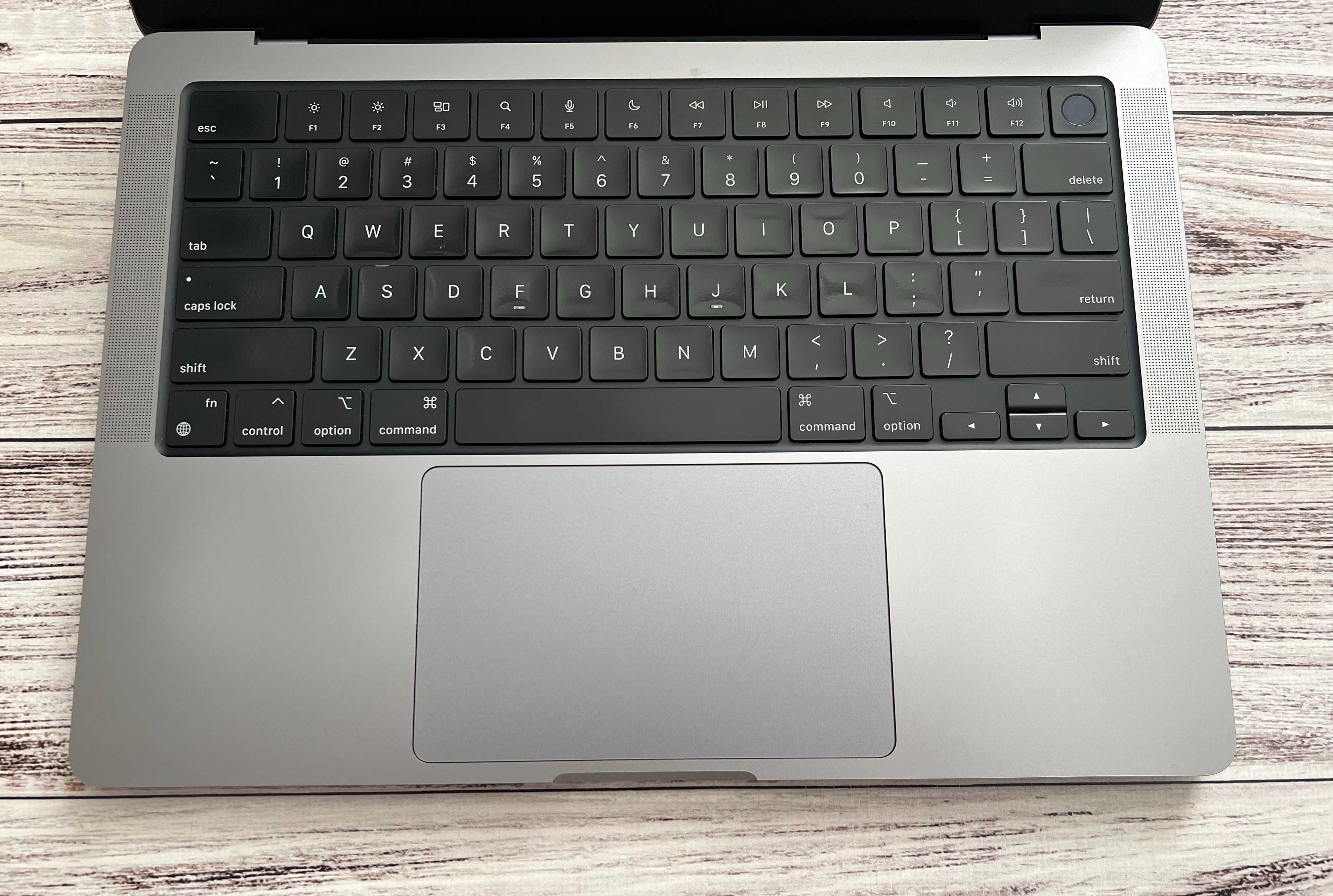 Macbook Pro 14" 2021 M1 Pro / 16Gb DDR5 / SSD 512Gb