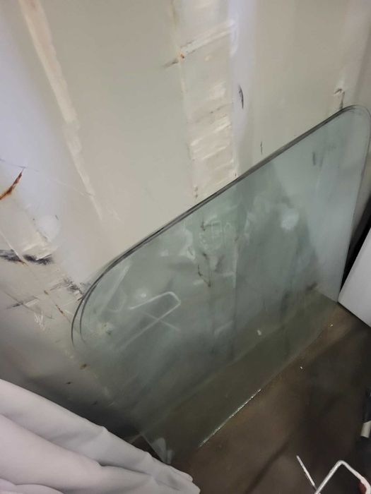 Szyby 2 sztuki do drzwi Jelcz ogórek rto skoda 043