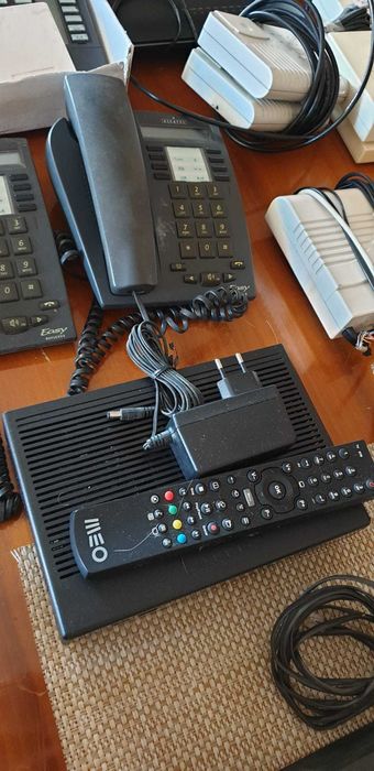 2 phone systems, 1 Alcatel and 1 Siemens plus components64297693966851122