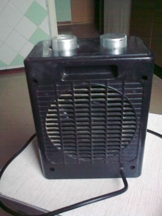 Дуйка тепловентилятор обогреватель в рабочем состоянии