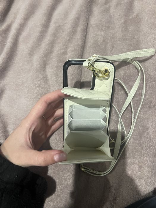 Продам чехол,на iphone(айфон) 15 pro