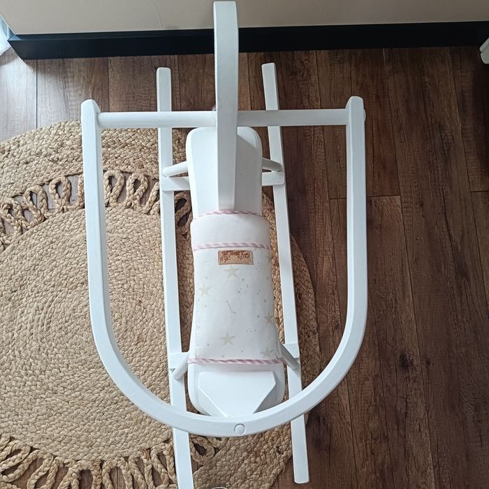 Drewniany konik na biegunach