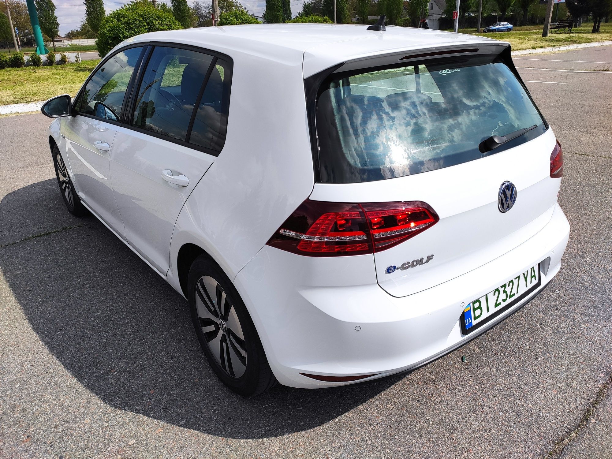 Volkswagen e-Golf 2014 Фольксваген е-Гольф елекричка